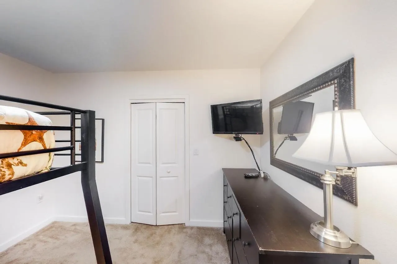Apartment The Sanctuary - Beach Escape 328B Virginia Beach