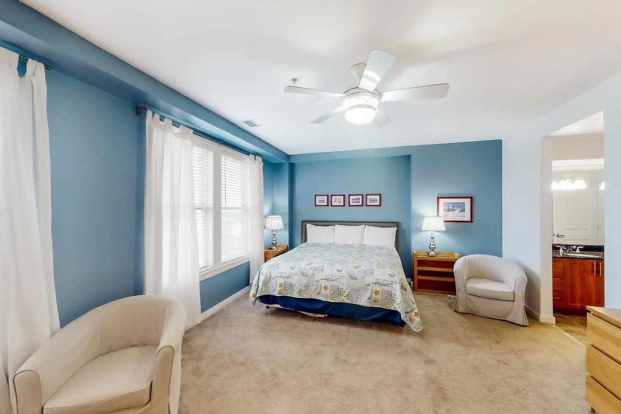 Apartment The Sanctuary - Beach Escape 328B Virginia Beach